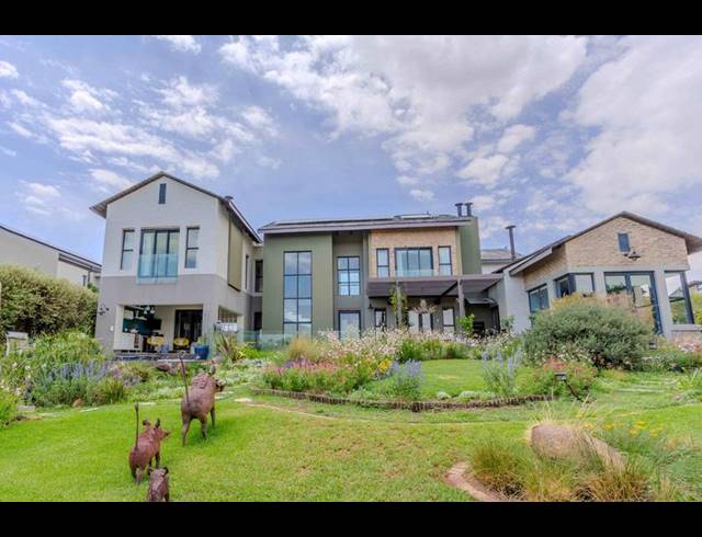 4 BEDROOM HOUSE FOR SALE IN COPPERLEAF ESTATE